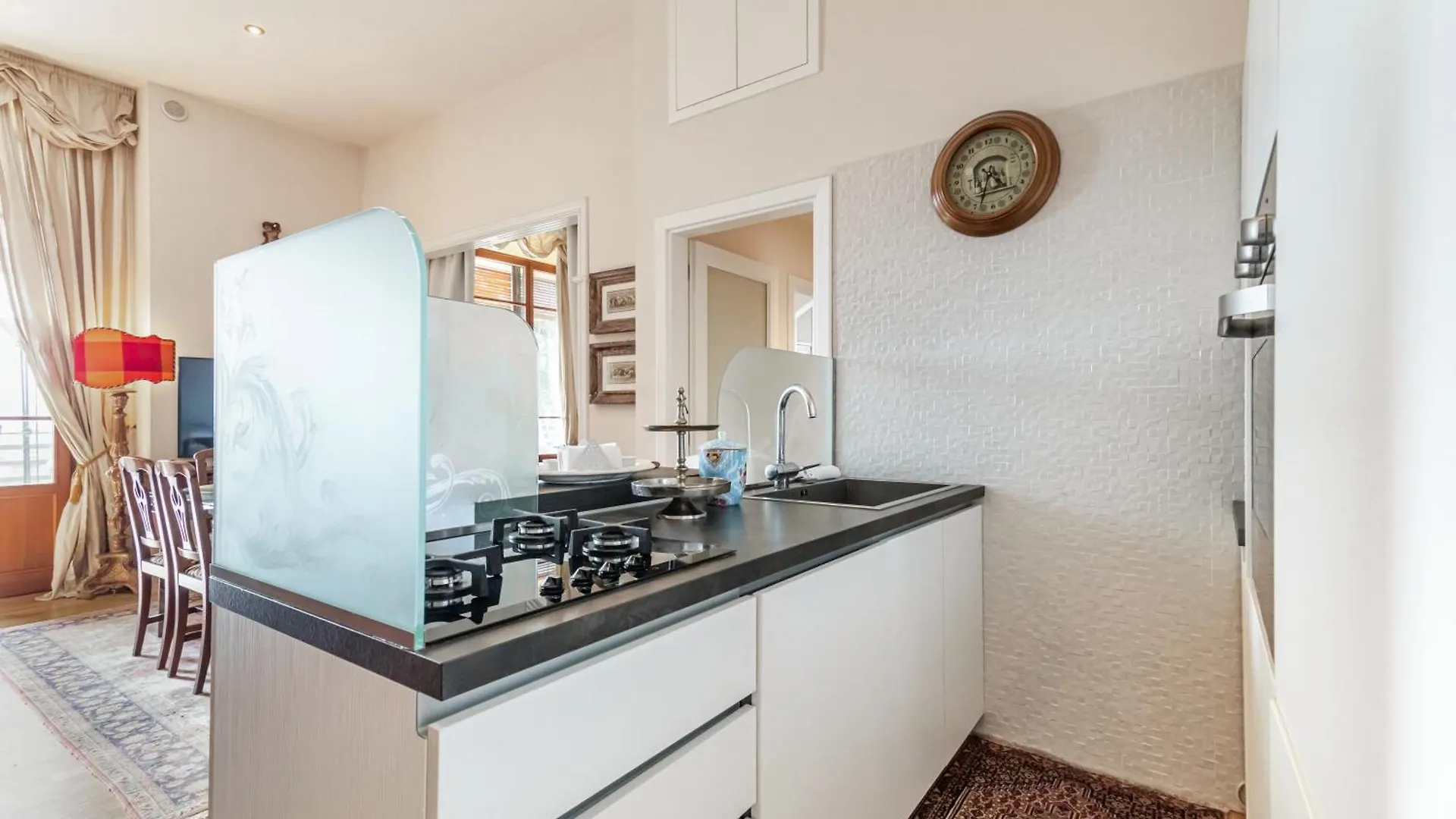 Porta Tufi Luxury Apartment With Private Parking! Siena 0*,